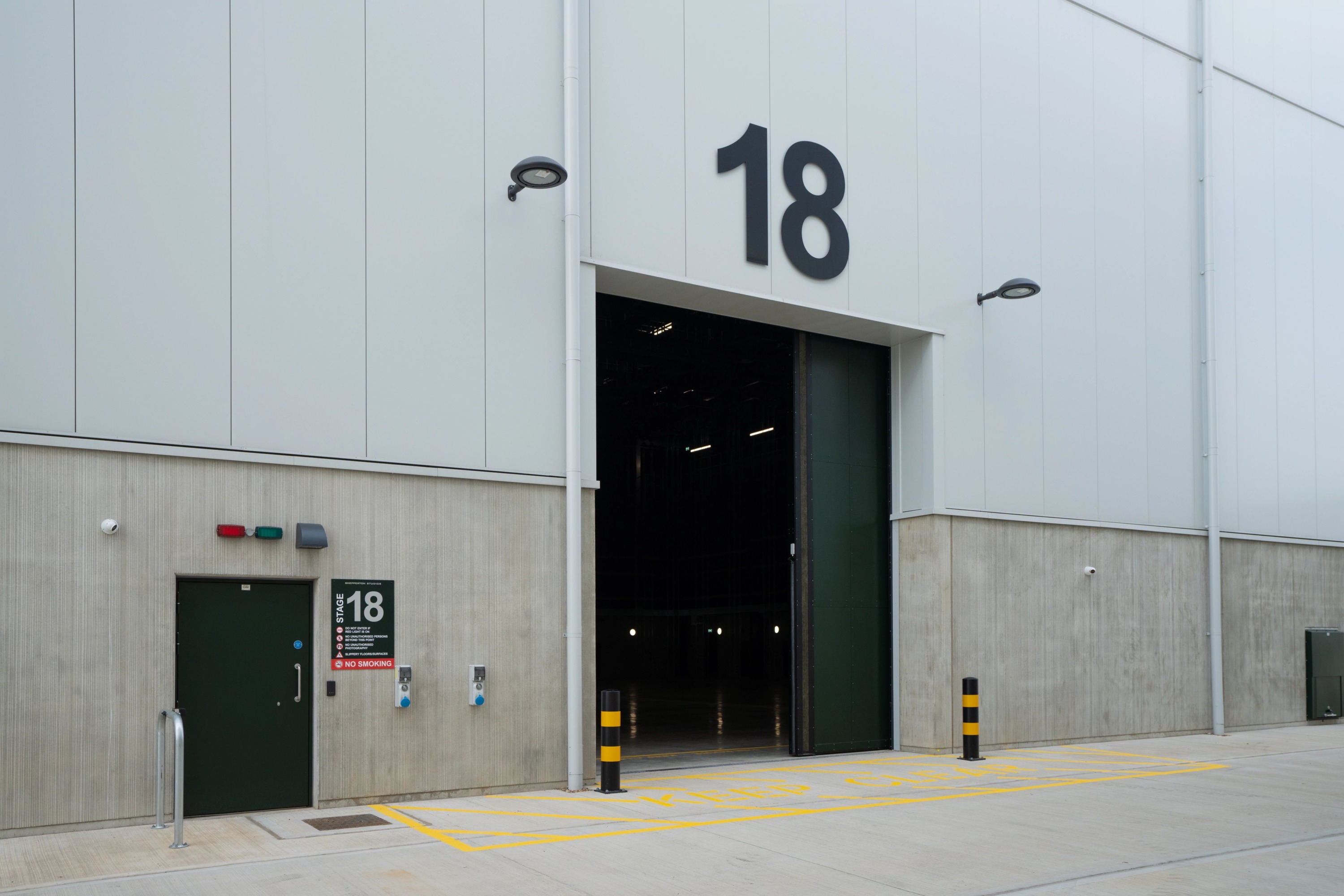 Stage 18 ⋆ Pinewood Studios